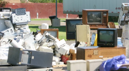 Choosing the right office clearance service